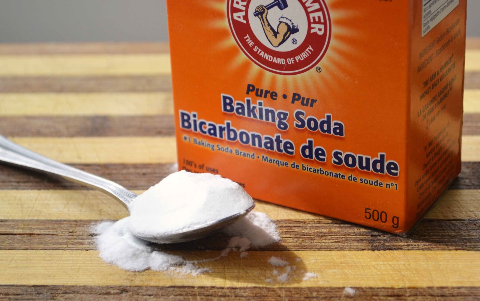 Baking Soda là sán phẩm đa chức năng có tác dụng tẩy trắng hiệu quả.