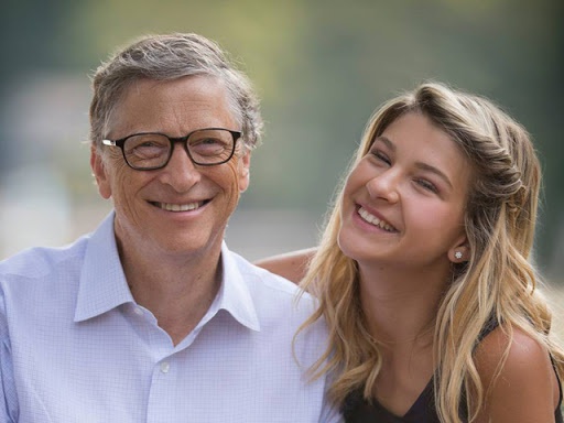 Phoebe là con gái út của tỷ phú Bill Gates